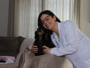 Foto de Dra Luanda veterinária domiciliar em Botucatu, SP por Solutudo