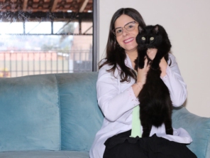 Foto de Dra Luanda veterinária domiciliar em Botucatu, SP por Solutudo
