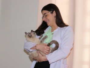 Foto de Dra Luanda veterinária domiciliar em Botucatu, SP por Solutudo