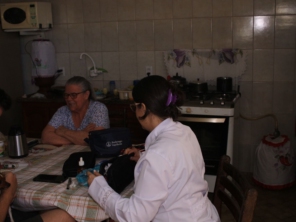 Foto de Dra Luanda veterinária domiciliar em Botucatu, SP por Solutudo