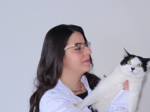 Foto de Dra Luanda veterinária domiciliar em Botucatu, SP por Solutudo