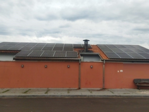 Foto de Brilho Solar - Limpeza de placas solares em Botucatu, SP por Solutudo