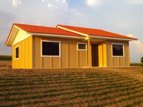 Foto de CONSTRU-TEC CASA PRE FABRICADA em Santa Cruz do Rio Pardo, SP por Solutudo