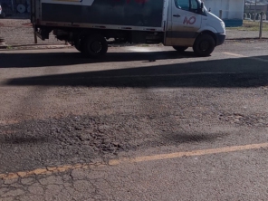 Foto de J Ivatiuk Transportes em Candói, PR por Solutudo