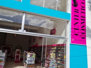 Foto de Center Cosméticos em Santa Cruz do Rio Pardo, SP por Solutudo