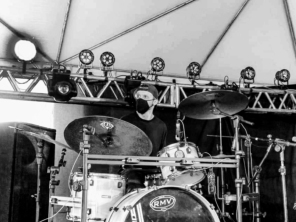 Foto de Aulas de Bateria - Michel Magalhães em Pederneiras, SP por Solutudo