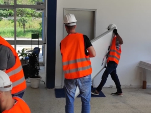 Foto de Enfael Ensino Fácil De Elétrica em Joinville, SC por Solutudo