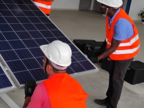 Foto de Enfael Ensino Fácil De Elétrica em Joinville, SC por Solutudo