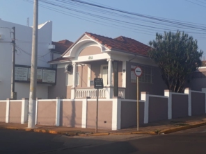 Foto de Strauss Arquitetura e Interiores em Pederneiras, SP por Solutudo