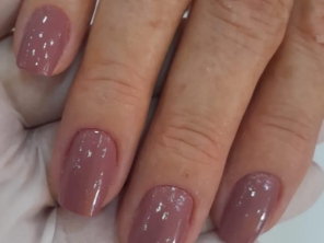 Foto de Michelle Pollicart Estética e Saúde em Goiânia, GO por Solutudo
