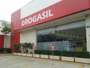 Foto de Drogasil em Santa Cruz do Rio Pardo, SP por Solutudo