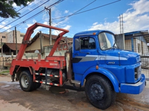 Foto de Papa Entulho Pinda em Pindamonhangaba, SP por Solutudo