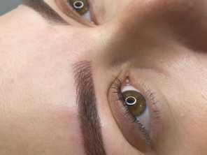 Foto de Márcia Guimarães Estética e Micropigmentação em Goiatuba, GO por Solutudo
