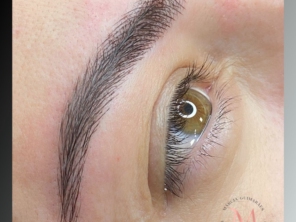 Foto de Márcia Guimarães Estética e Micropigmentação em Goiatuba, GO por Solutudo