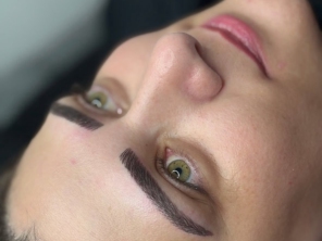 Foto de Márcia Guimarães Estética e Micropigmentação em Goiatuba, GO por Solutudo