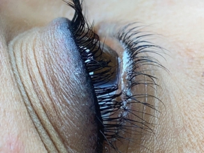 Foto de Márcia Guimarães Estética e Micropigmentação em Goiatuba, GO por Solutudo