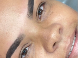 Foto de Márcia Guimarães Estética e Micropigmentação em Goiatuba, GO por Solutudo