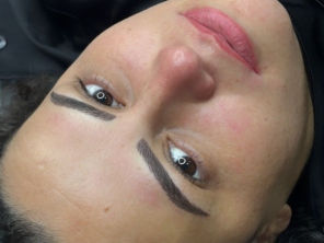 Foto de Márcia Guimarães Estética e Micropigmentação em Goiatuba, GO por Solutudo