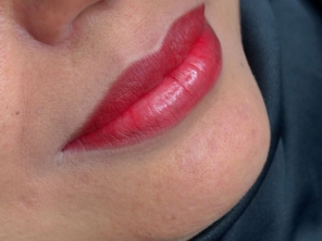 Foto de Márcia Guimarães Estética e Micropigmentação em Goiatuba, GO por Solutudo