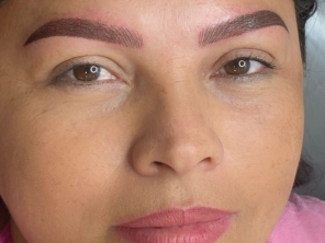 Foto de Márcia Guimarães Estética e Micropigmentação em Goiatuba, GO por Solutudo