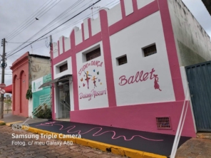 Foto de Studio de Dança Daiany Mascari em Itápolis, SP por Solutudo