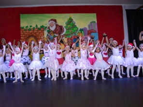 Foto de Studio de Dança Daiany Mascari em Itápolis, SP por Solutudo