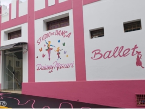 Foto de Studio de Dança Daiany Mascari em Itápolis, SP por Solutudo