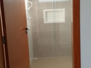 Foto de Joel Pereira Silva Construtor em Ninho Verde I Eco Residence, SP por Solutudo