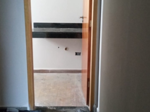 Foto de Joel Pereira Silva Construtor em Ninho Verde I Eco Residence, SP por Solutudo