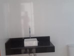 Foto de Joel Pereira Silva Construtor em Ninho Verde I Eco Residence, SP por Solutudo