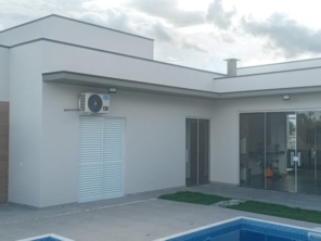 Foto de Joel Pereira Silva Construtor em Ninho Verde I Eco Residence, SP por Solutudo
