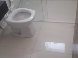 Foto de Joel Pereira Silva Construtor em Ninho Verde I Eco Residence, SP por Solutudo