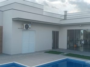 Foto de Joel Pereira Silva Construtor em Ninho Verde I Eco Residence, SP por Solutudo