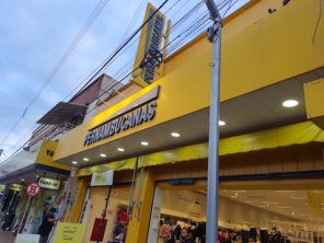 Foto de Pernambucanas em Itápolis, SP por Solutudo