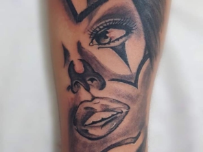 Foto de Guilherme Tattoo em Itápolis, SP por Solutudo