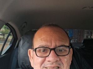 Foto de Taxi Marinho em São Miguel do Araguaia, GO por Solutudo