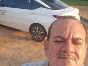 Foto de Taxi Marinho em São Miguel do Araguaia, GO por Solutudo