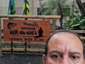 Foto de Taxi Marinho em São Miguel do Araguaia, GO por Solutudo
