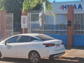Foto de Taxi Marinho em São Miguel do Araguaia, GO por Solutudo