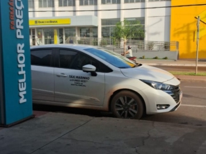 Foto de Taxi Marinho em São Miguel do Araguaia, GO por Solutudo