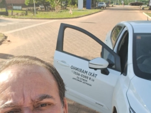 Foto de Taxi Marinho em São Miguel do Araguaia, GO por Solutudo