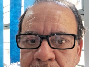 Foto de Taxi Marinho em São Miguel do Araguaia, GO por Solutudo