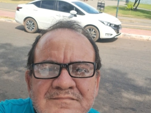 Foto de Taxi Marinho em São Miguel do Araguaia, GO por Solutudo