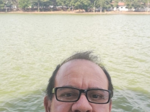 Foto de Taxi Marinho em São Miguel do Araguaia, GO por Solutudo