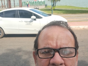 Foto de Taxi Marinho em São Miguel do Araguaia, GO por Solutudo