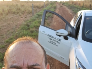 Foto de Taxi Marinho em São Miguel do Araguaia, GO por Solutudo