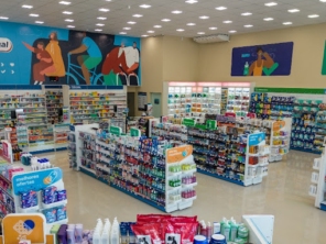 Foto de Farmácia Drogal em Jaboticabal, SP por Solutudo