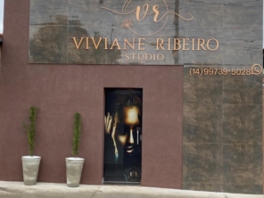 Foto de Viviane Ribeiro studio em Pederneiras, SP por Solutudo