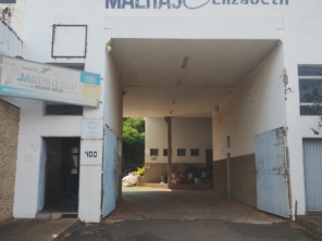 Foto de Casa do Jardineiro em São Manuel, SP por Solutudo