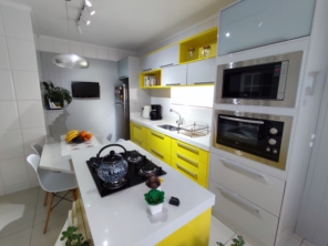Foto de Casa e Cia Ambientes Planejados em Itapema, SC por Solutudo